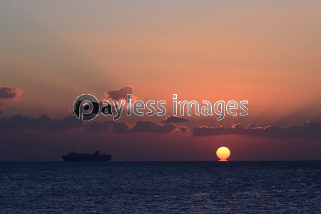 �����ν�